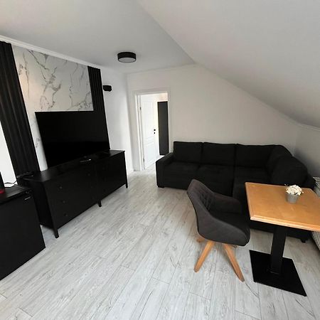 Lira Holiday Apartments Сату Маре Екстериор снимка