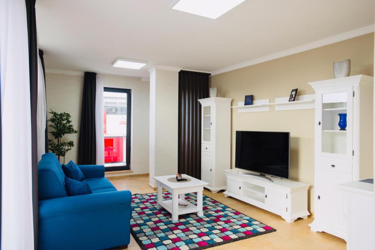 Lira Holiday Apartments Сату Маре Екстериор снимка