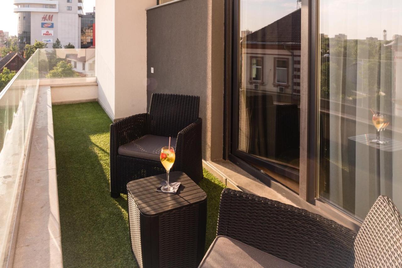 Lira Holiday Apartments Сату Маре Екстериор снимка