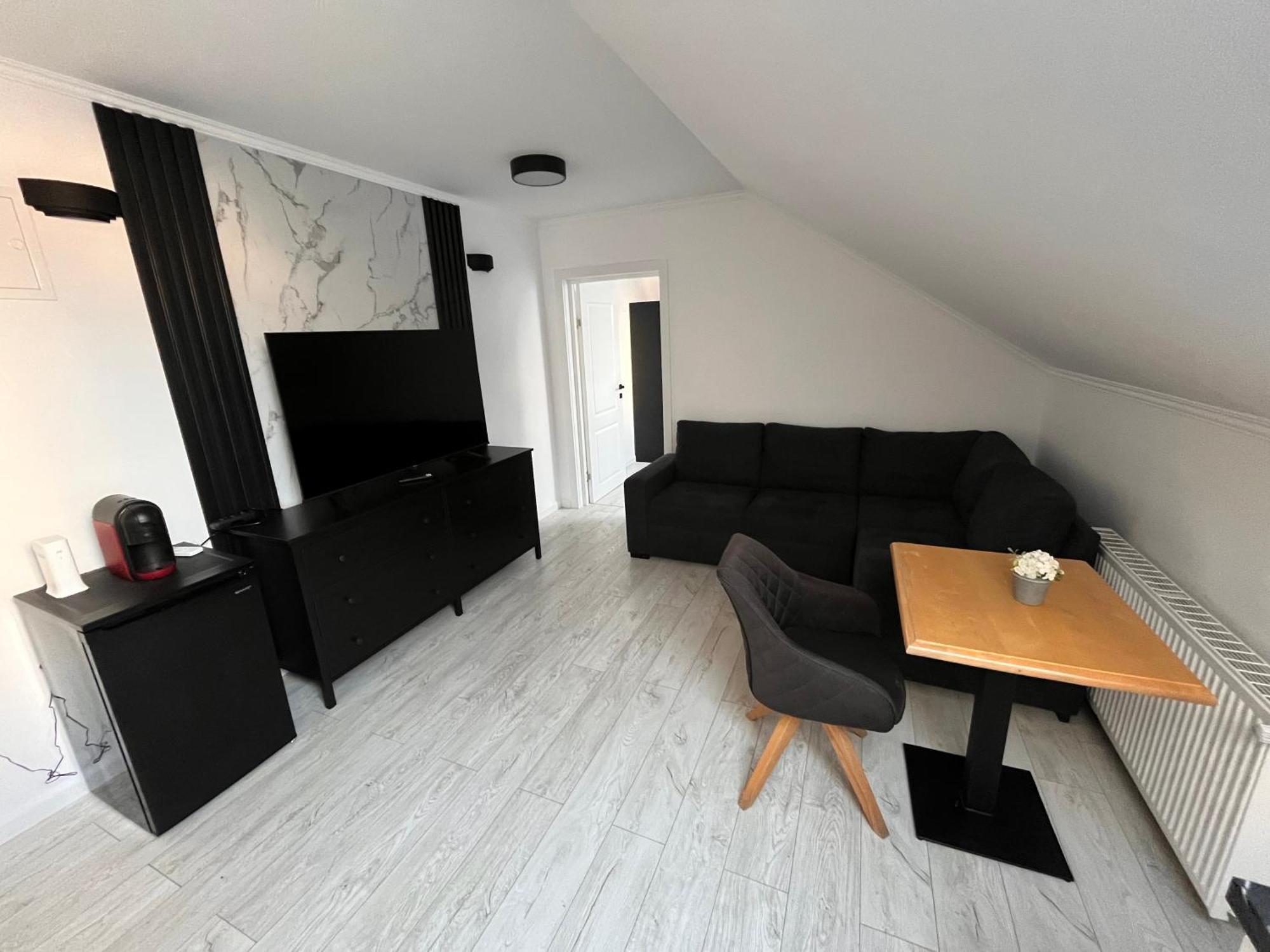 Lira Holiday Apartments Сату Маре Екстериор снимка